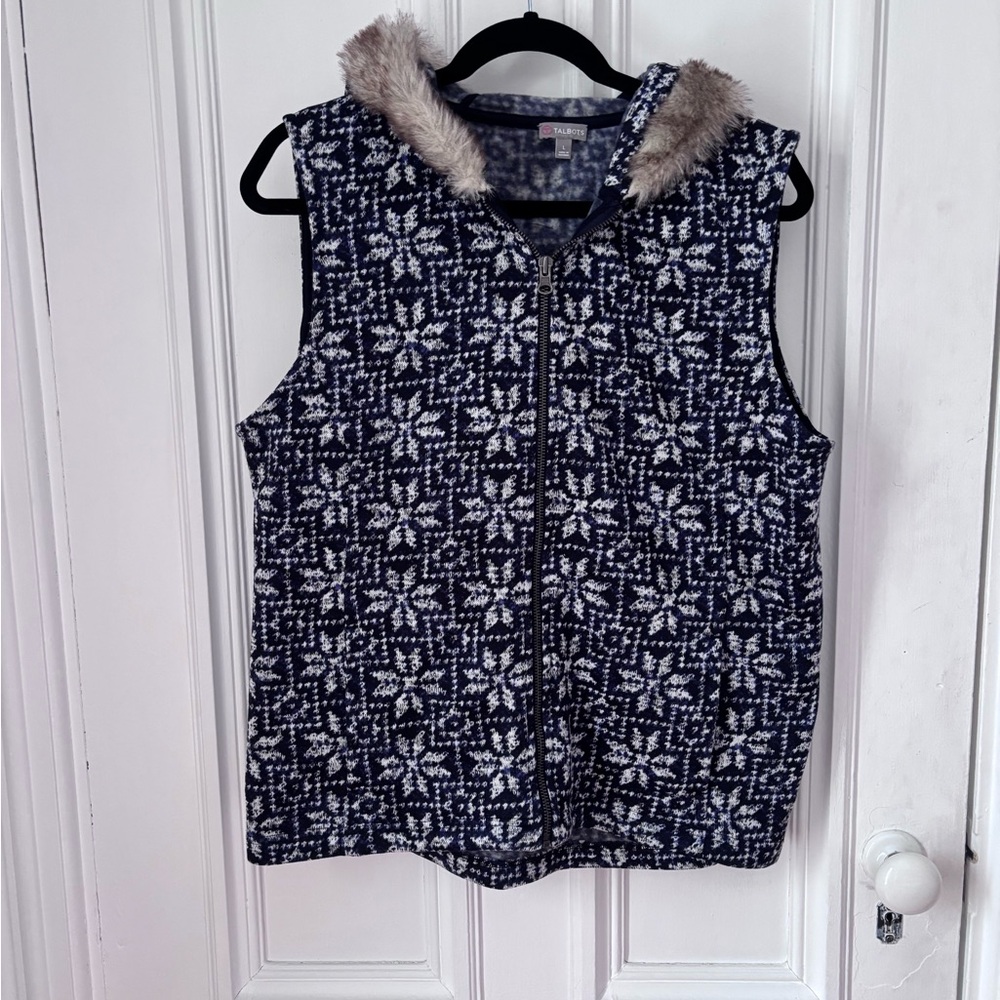 Talbots Nordic Faux Fur Snowflake Print Sleeveless Full Zip Vest Size Large